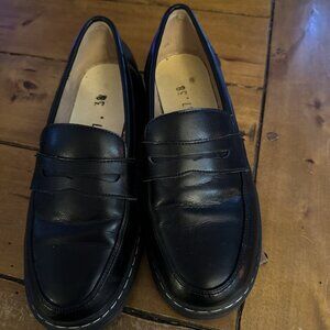 Wuuair Women's Black Penny Loafers Shoes Size 38/7Faux Doc Martens